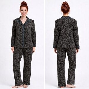 Gilligan & O’Malley NWOT Leopard Print Pajama Set Button Front Size Small Medium